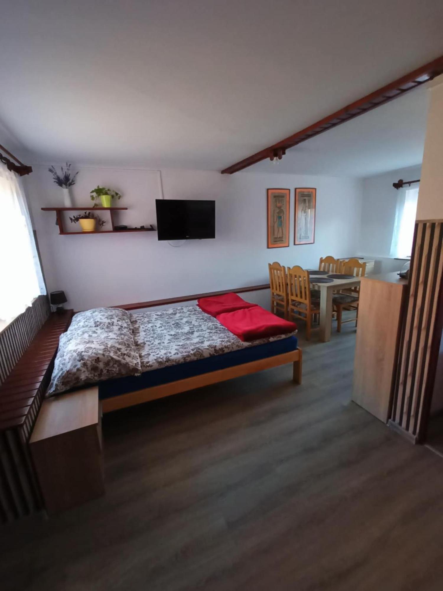 Malinowy Gaj - Agroturystyka Z Alpakami I Innymi Zwierzetami Swietajno  Bagian luar foto