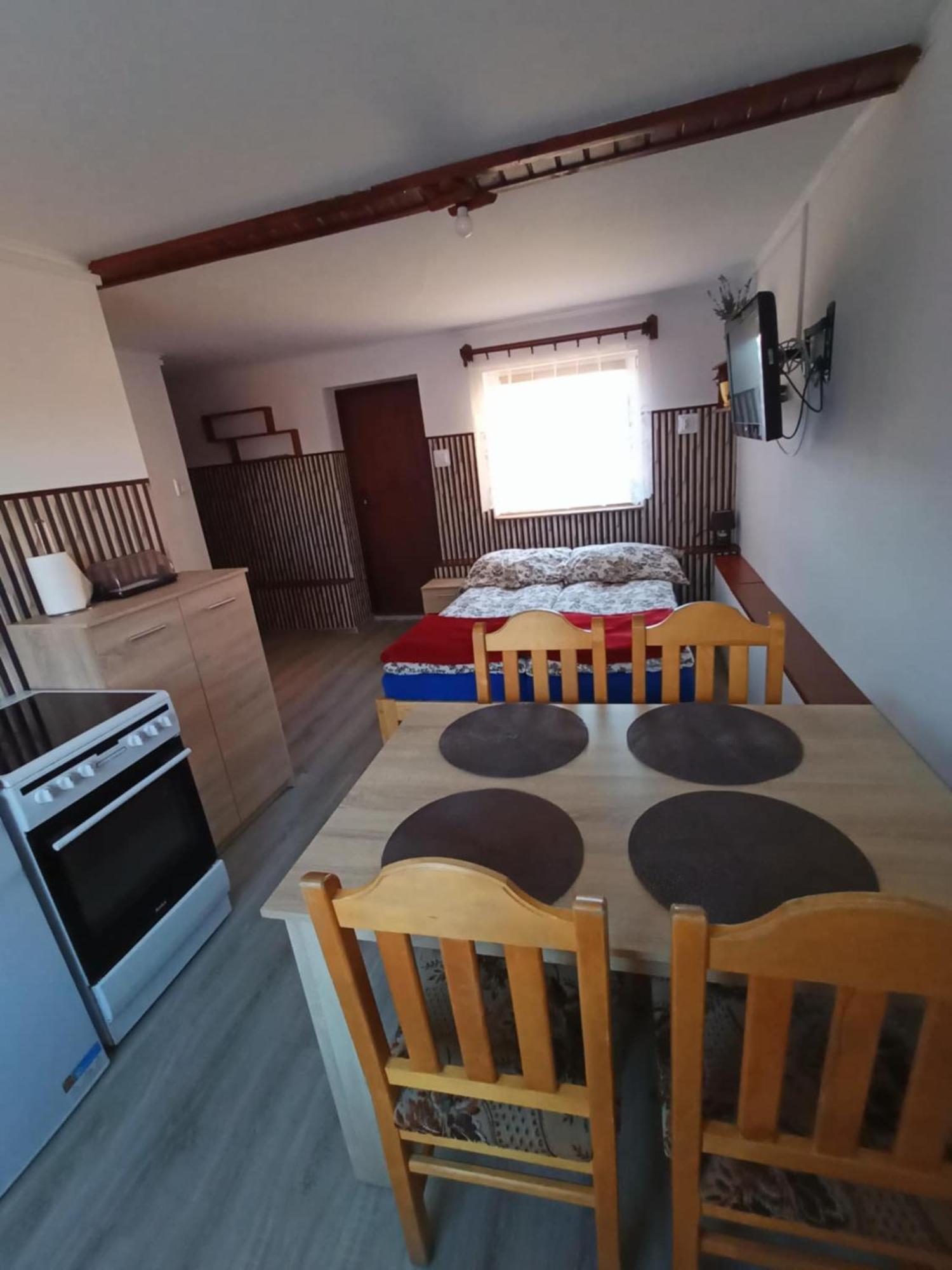 Malinowy Gaj - Agroturystyka Z Alpakami I Innymi Zwierzetami Swietajno  Bagian luar foto